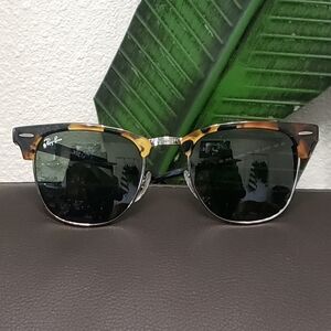 Ray-Ban Clubmaster Sunglasses Tortise/Black New Without Tags